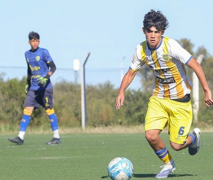 Juventud Unida completó la tercera fecha del Torneo Juvenil de AFA ante Alumni