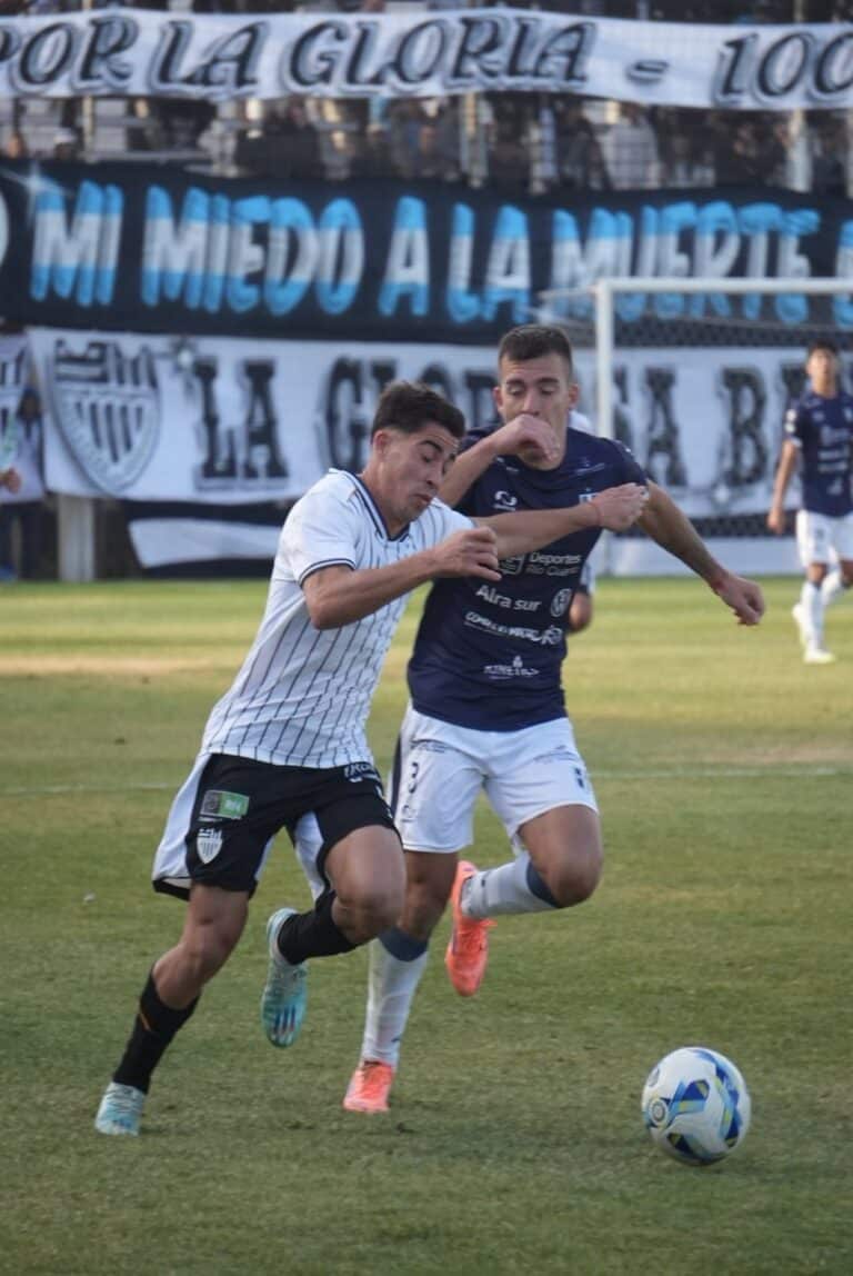 Federal A: Atenas cayó 1 a 0 ante Cipolletti en el inicio de la segunda vuelta
