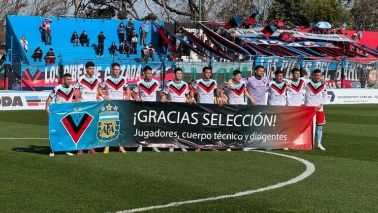 Brown venció a Argentino de Merlo y se aleja del fondo
